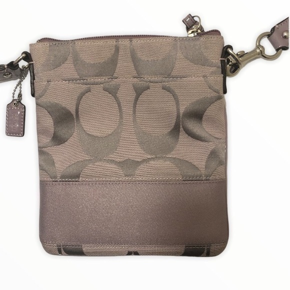 Coach Handbags - Coach purple lavender swingpack crossbody bag